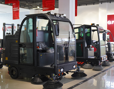 掃地車(chē)廠(chǎng)家